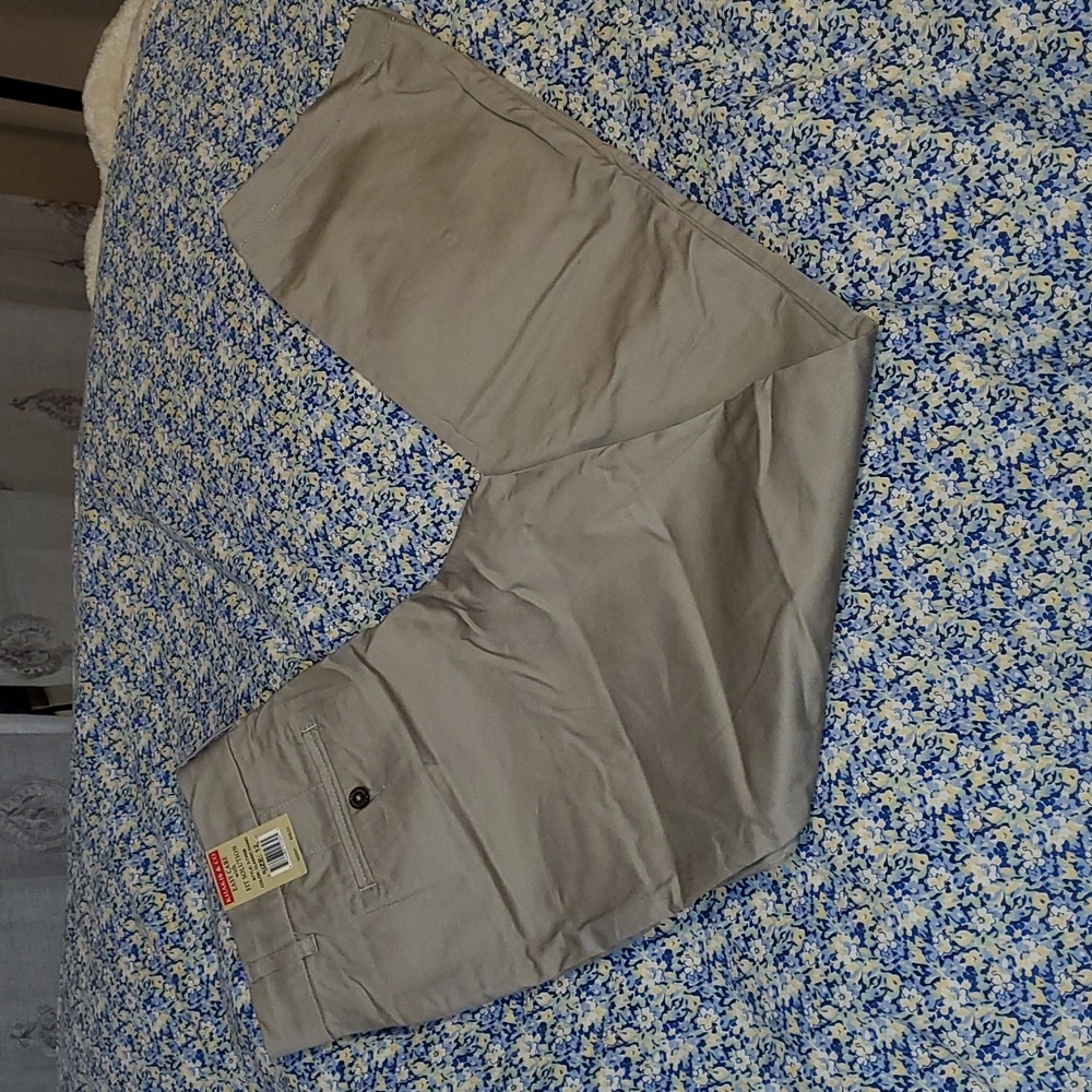 Khakis Pants - Picture 2 of 13